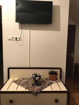 Engi Panzio *