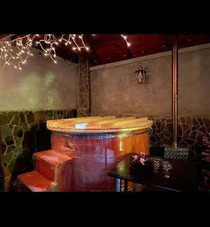 Engi Panzio Bed & Breakfast
